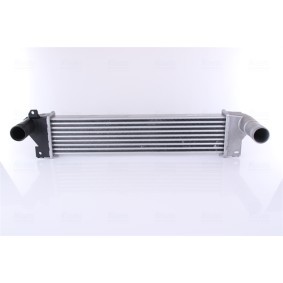 Kjøp Intercooler av NISSENS 961425 til den lave prisen 3230,44 NOK