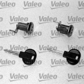 Køb Låsecylindersæt af VALEO 252618 til den lave pris 2229,79 DKK