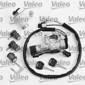Køb Låsecylindersæt af VALEO 252702 til den lave pris 3129,39 DKK