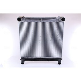 Kjøp Intercooler av NISSENS 961140 til den lave prisen 5028,30 NOK