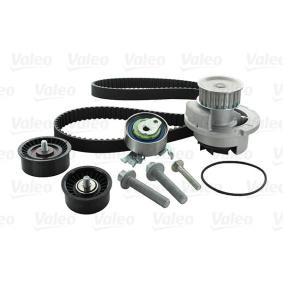 Comprar Bomba de agua + kit de correa de distribución de VALEO 614582 a bajo precio de 110,56 €