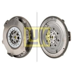 Osta Kaksoismassavauhtipyörä LuK:llä 415 0826 10 edullisesti hintaan 1450,45 €