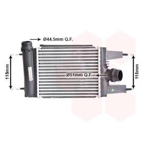 Kjøp Intercooler av VAN WEZEL 33014703 til den lave prisen 2181,85 NOK