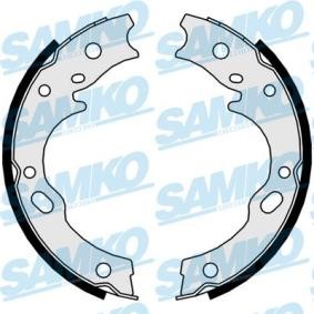 Comprar Zapata de freno de mano de SAMKO 81127 a bajo precio de 18,40 €