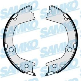 Comprar Zapata de freno de mano de SAMKO 81136 a bajo precio de 24,41 €