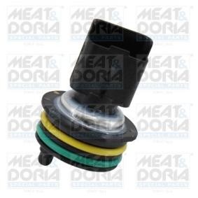 Compre Sensor, pressão do combustível da MEAT & DORIA 825025 a um preço baixo por 48,33 €