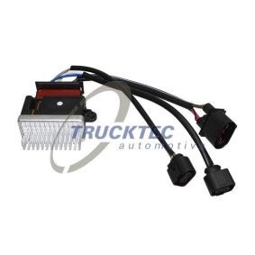 Osta Säädin, sähköpuhallin (moottorijäädytys) TRUCKTEC AUTOMOTIVE:llä 07.42.105 edullisesti hintaan 143,50 €