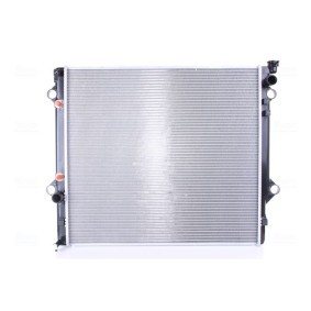 Acquista Radiatore motore da NISSENS 64684 a buon mercato per soli 160,41 €