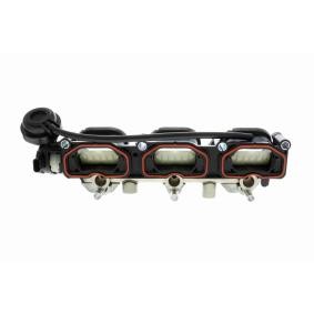 Ansaugbrücke V10-8608 PORSCHE CAYENNE von VAICO