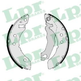 Comprar Juego de zapatas de frenos de LPR 01390 a bajo precio de 16,51 €