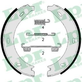 Comprar Zapata de freno de mano de LPR 08740 a bajo precio de 23,13 €