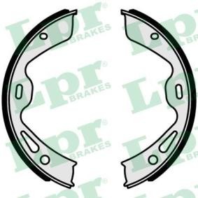 Comprar Zapata de freno de mano de LPR 01042 a bajo precio de 31,08 €