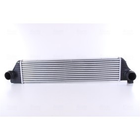 Kjøp Intercooler av NISSENS 96501 til den lave prisen 1553,24 NOK