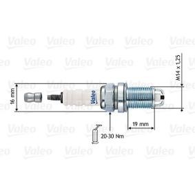 Köp Tändstift av VALEO 246901 till det låga priset 234,40 kr