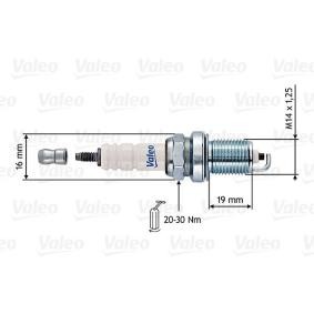 Köp Tändstift av VALEO 246904 till det låga priset 180,12 kr