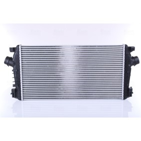 Kjøp Intercooler av NISSENS 96557 til den lave prisen 1614,33 NOK