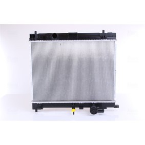Acquista Radiatore motore da NISSENS 646823 a buon mercato per soli 153,82 €