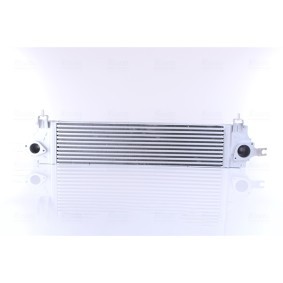 Kjøp Intercooler av NISSENS 96580 til den lave prisen 2351,19 NOK