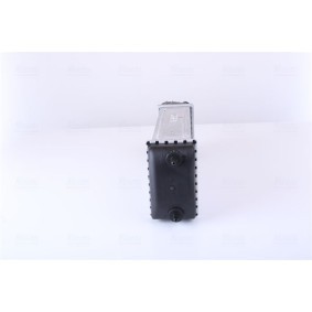 Acquista Intercooler da NISSENS 96838 a buon mercato per soli 21,39 €