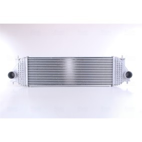 Comprar Intercooler de NISSENS 96525 a bajo precio de 155,72 €