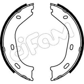Comprar Zapata de freno de mano de CIFAM 153-232 a bajo precio de 18,30 €