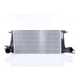 Kjøp Intercooler av NISSENS 96393 til den lave prisen 2281,26 NOK