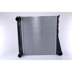 Kjøp Intercooler av NISSENS 96422 til den lave prisen 2538,68 NOK