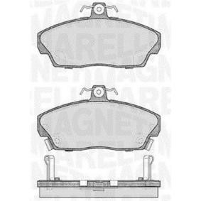Köp Bromsbelägg av MAGNETI MARELLI 363916060484 till det låga priset 601,43 kr