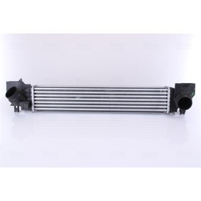 Kjøp Intercooler av NISSENS 96379 til den lave prisen 2131,08 NOK