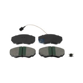 Kjøp Bremseklosser av DT Spare Parts 12.93105 til den lave prisen 1026,64 NOK