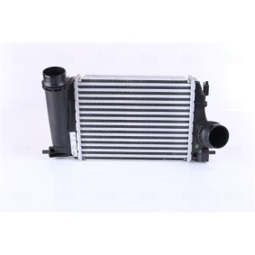 Köp Intercooler av NISSENS 961118 till det låga priset 1628,47 kr