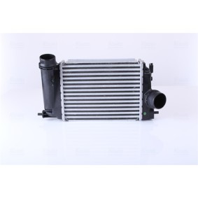 Köp Intercooler av NISSENS 961120 till det låga priset 1929,15 kr