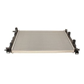 Acquista Radiatore motore da MAXGEAR AC273946 a buon mercato per soli 120,89 €