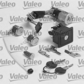 Køb Låsecylindersæt af VALEO 256904 til den lave pris 2121,67 DKK