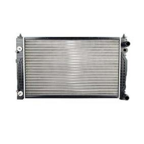 Achetez des Radiateur du moteur BSG BSG 90-520-004 à prix pour 204,56 €