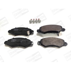Achetez des Plaquettes de frein CHAMPION 573404CH à prix pour 263,40 €