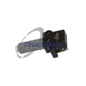 Comprar Interruptor de luces freno de TRUCKTEC AUTOMOTIVE 01.42.188 a bajo precio de 3,90 €