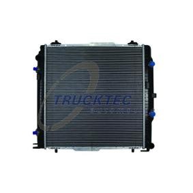Köp Kylare av TRUCKTEC AUTOMOTIVE 02.40.336 till det låga priset 3701,93 kr