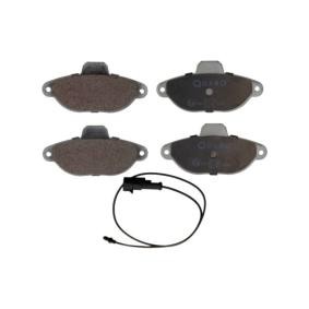 Acquista Kit pastiglie freni da QUARO QP7932 a buon mercato per soli 56,56 €