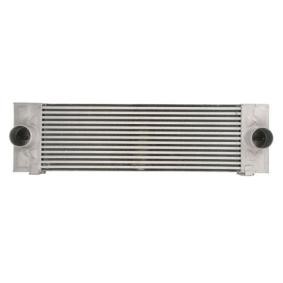 Köp Intercooler av THERMOTEC DAG016TT till det låga priset 2198,51 kr