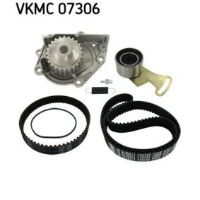 Achetez des Kit de distribution + pompe à eau SKF VKMC 07306 à prix pour 129,29 €