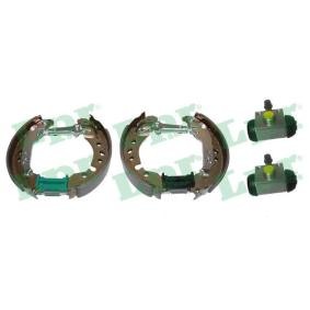 Comprar Kit frenos, disco de tambor de LPR OEK835 a bajo precio de 93,19 €