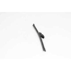 Achetez des Essuie-glace arrière BSG BSG 90-992-019 à prix pour 28,20 €