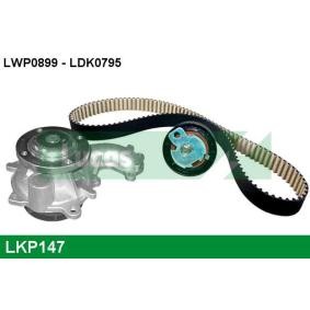Wasserpumpe + Zahnriemensatz von LUCAS LKP147