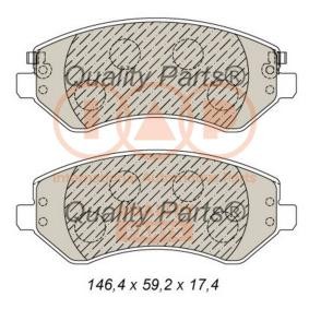 Köp Bromsbelägg av IAP QUALITY PARTS 704-02016 till det låga priset 1510,27 kr