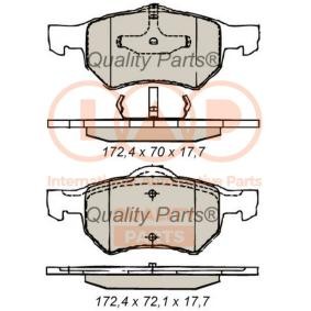 Köp Bromsbelägg av IAP QUALITY PARTS 704-02017 till det låga priset 1510,27 kr