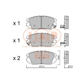Köp Bromsbelägg av IAP QUALITY PARTS 704-07037 till det låga priset 1474,59 kr