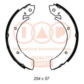 Comprar Juego de zapatas de frenos de IAP QUALITY PARTS 705-18011 a bajo precio de 87,50 €