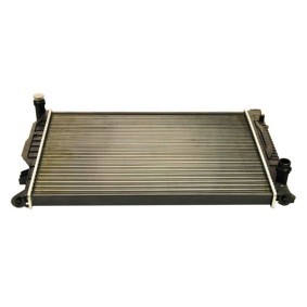 Acquista Radiatore motore da MAXGEAR AC266887 a buon mercato per soli 96,61 €