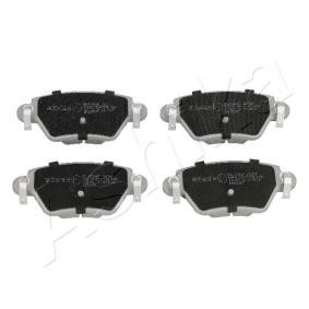 Acquista Kit pastiglie freni da ASHIKA 51-00-0305 a buon mercato per soli 27,03 €